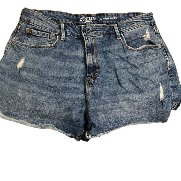 Denizen shorts by Levi’s, size 14, good condition, intentional rips in the front - Picture 1 of 2